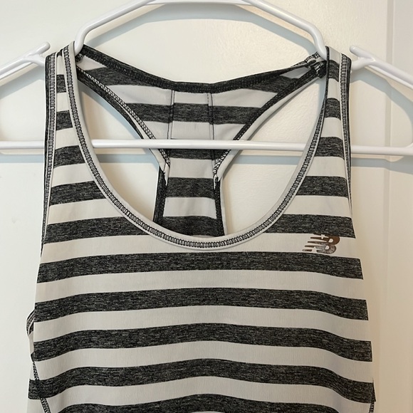 New Balance Racer back Athletic Tank - Picture 2 of 4